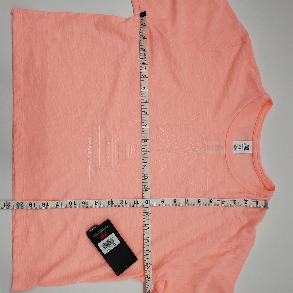 New Balance Crop Ringer Tee - Picture 5 of 10